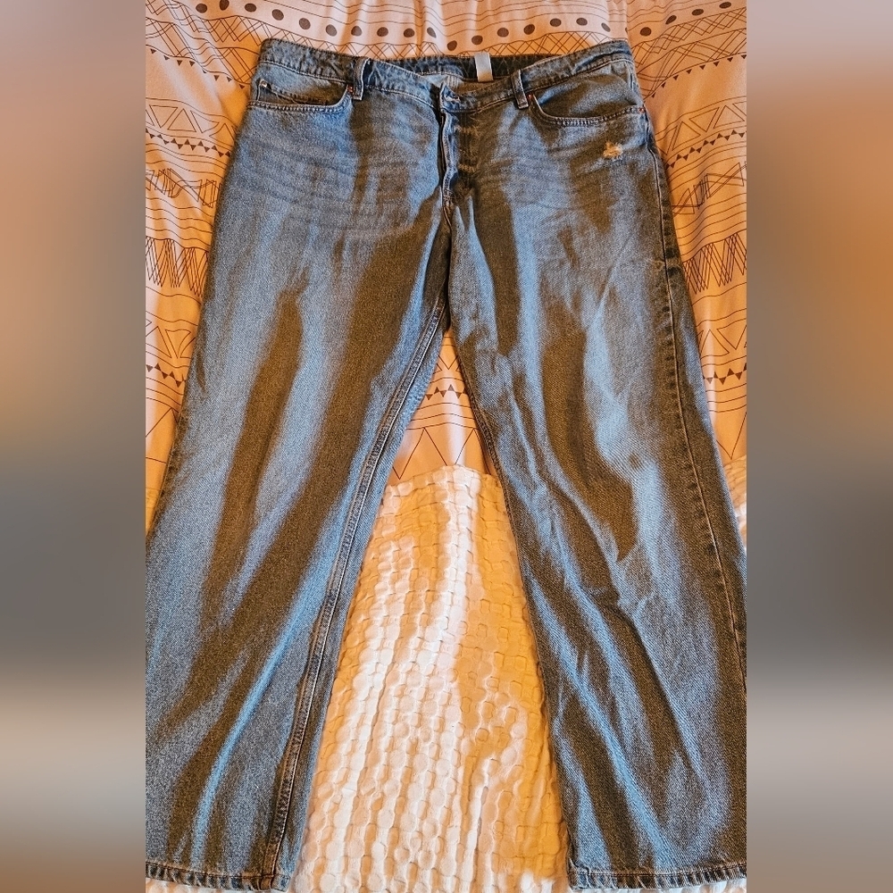 H&M Light Blue Straight Leg Jeans